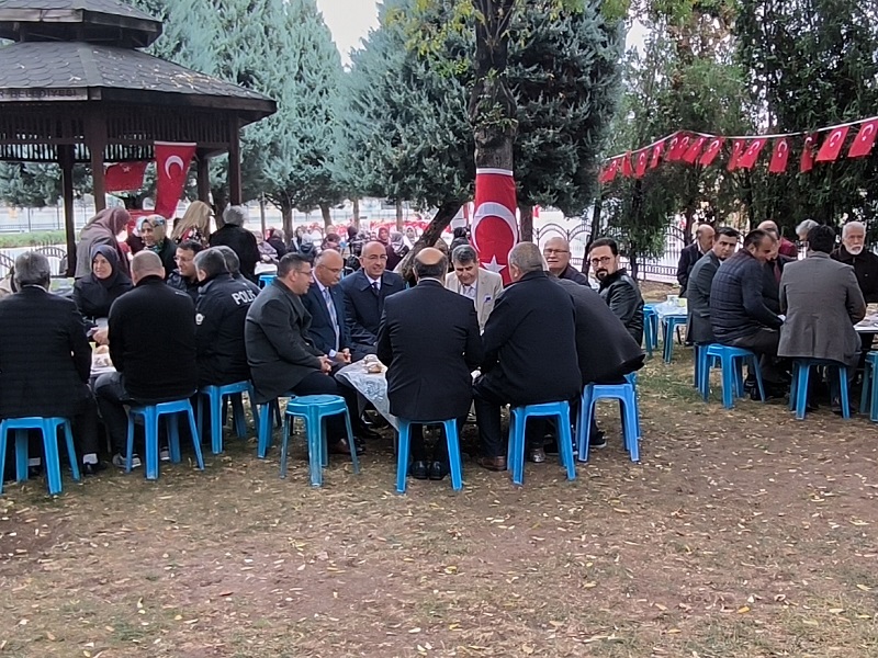 Kaymakamımız Şehit Polis Memuru Metin DÜZGÜN için Düzenlenen Hatim Programına Katıldı